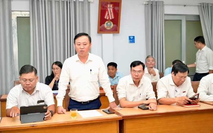 Phó Tổng Biên tập Báo Sài Gòn Giải Phóng Lê Minh Tùng (nguyên Tổng Biên tập Báo Bình Dương) phát biểu. Ảnh: VĂN MINH