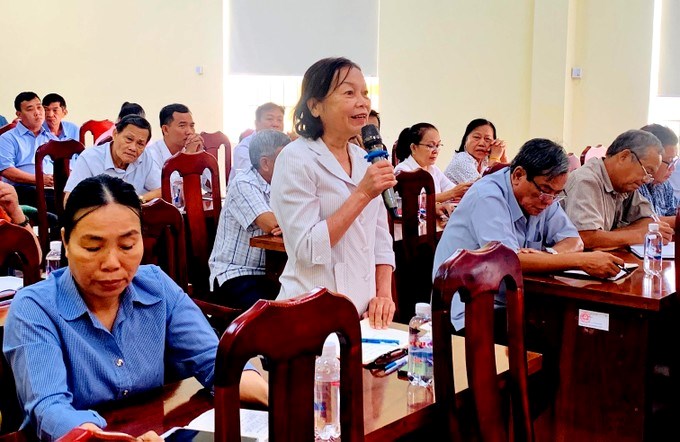 Các đại biểu trao đổi, đóng góp ý kiến tại hội nghị