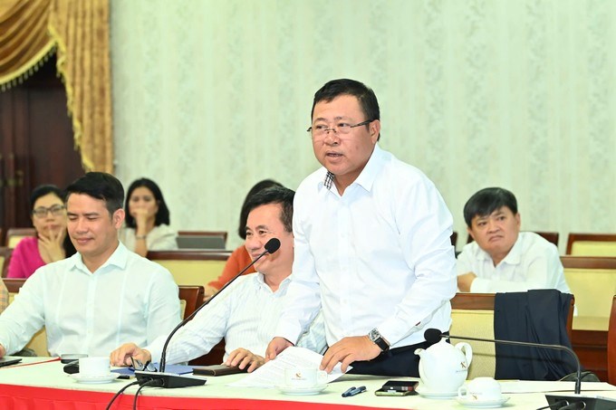 Đại diện cơ quan b&aacute;o ch&iacute; v&agrave; xuất bản ph&aacute;t biểu tại hội nghị. (Ảnh: SGGP)