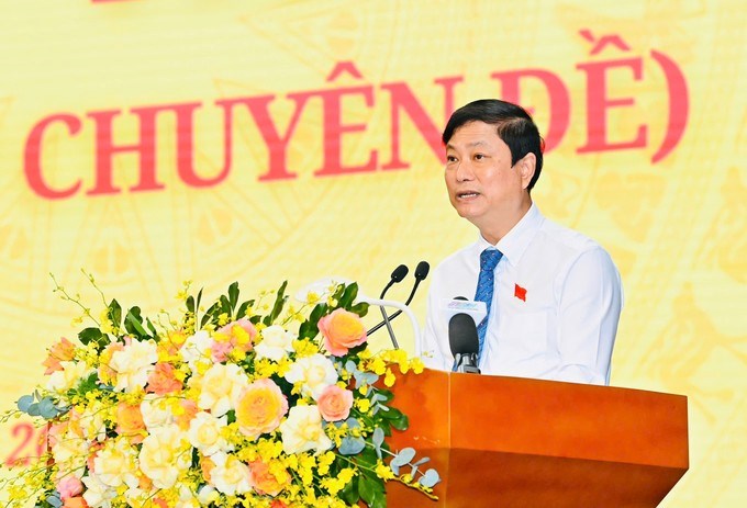 Chủ tịch HĐND TPHCM V&otilde; Văn Minh ph&aacute;t biểu khai mạc kỳ họp. (Ảnh: SGGP)