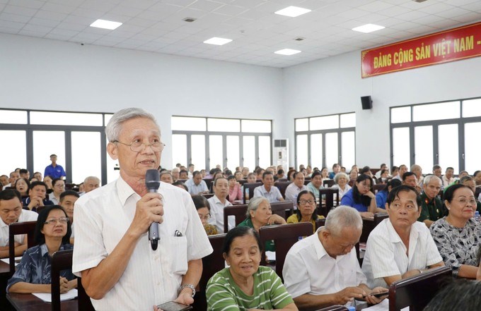 Cử tri nêu ý kiến. (Ảnh: SGGP)