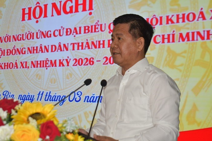 Ông Bùi Chí Thành trình bày chương trình hành động tại hội nghị