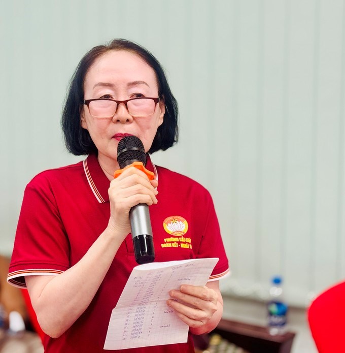 Cử tri phường Cầu Kiệu góp ý tại buổi tiếp xúc cử tri ngày 9/3