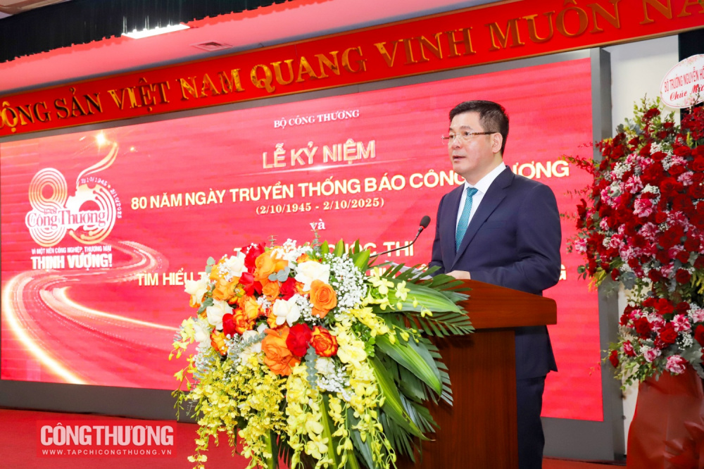 Bộ trưởng Nguyễn Hồng Diên