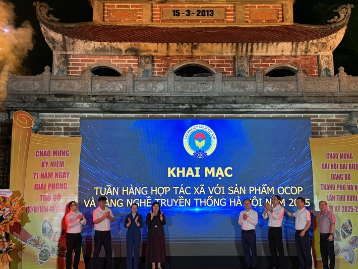 tuần hàng Hợp tác xã