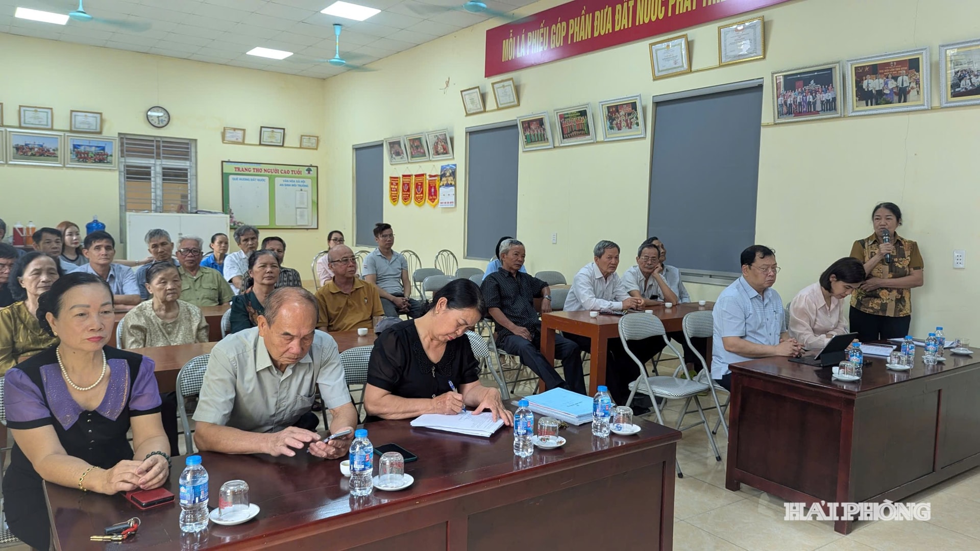sinh-hoat-chi-bo-phuong-hong-an-02.jpg