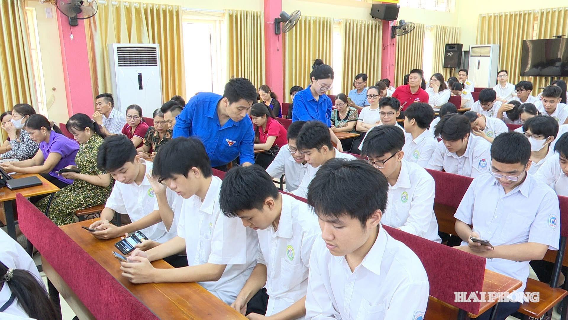 phuong-phu-lien.jpg