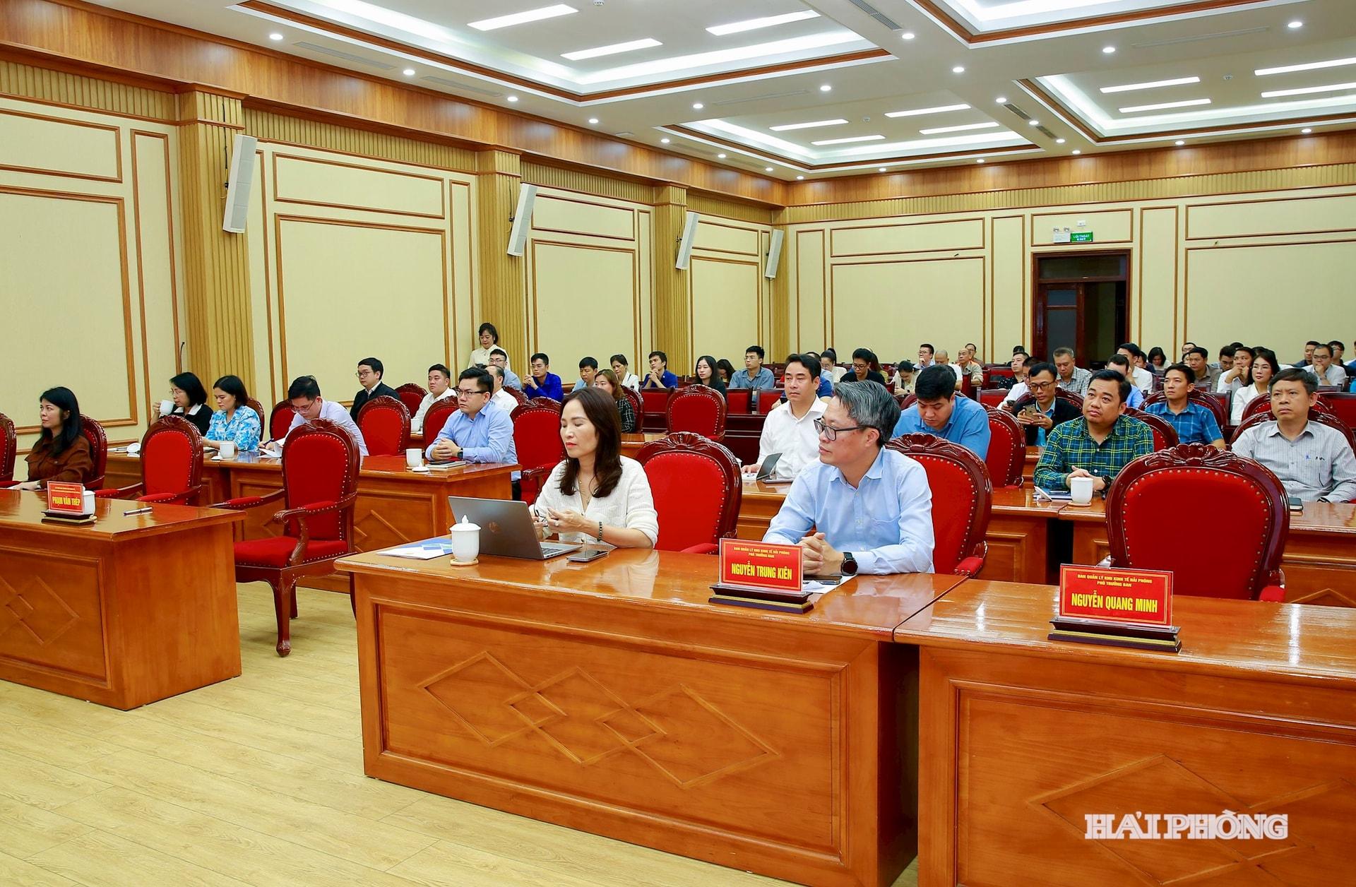 C&aacute;c đại biểu dự Hội nghị qu&aacute;n triệt, học tập c&aacute;c nghị quyết