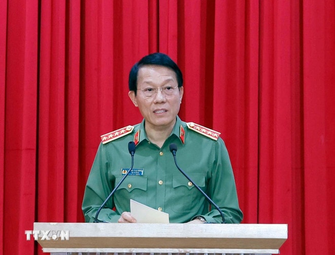 Đại tướng Lương Tam Quang, Bí thư Đảng ủy Công an Trung ương, Bộ trưởng Bộ Công an phát biểu khai mạc Hội nghị. (Ảnh: Thống Nhất/TTXVN) ttxvn-tong-bi-thu-to-lam-du-hoi-nghi-dang-uy-cong-an-trung-uong-6.jpg