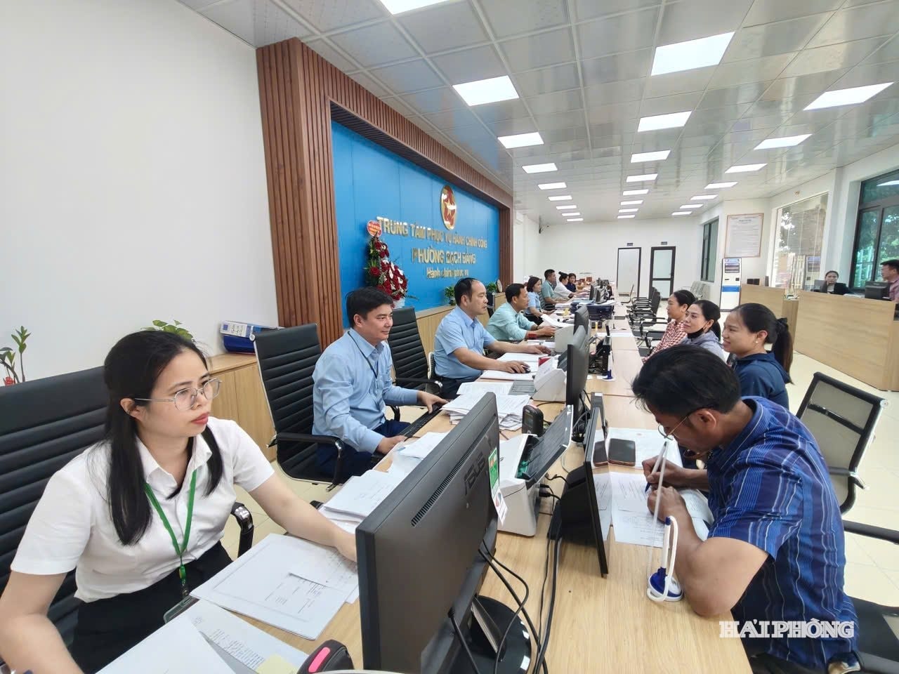hanh-chinh-cong-phuong-bach-dang.jpg