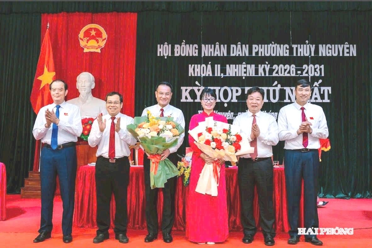 hoi-dong-phuong-thuy-nguyen(1).jpg