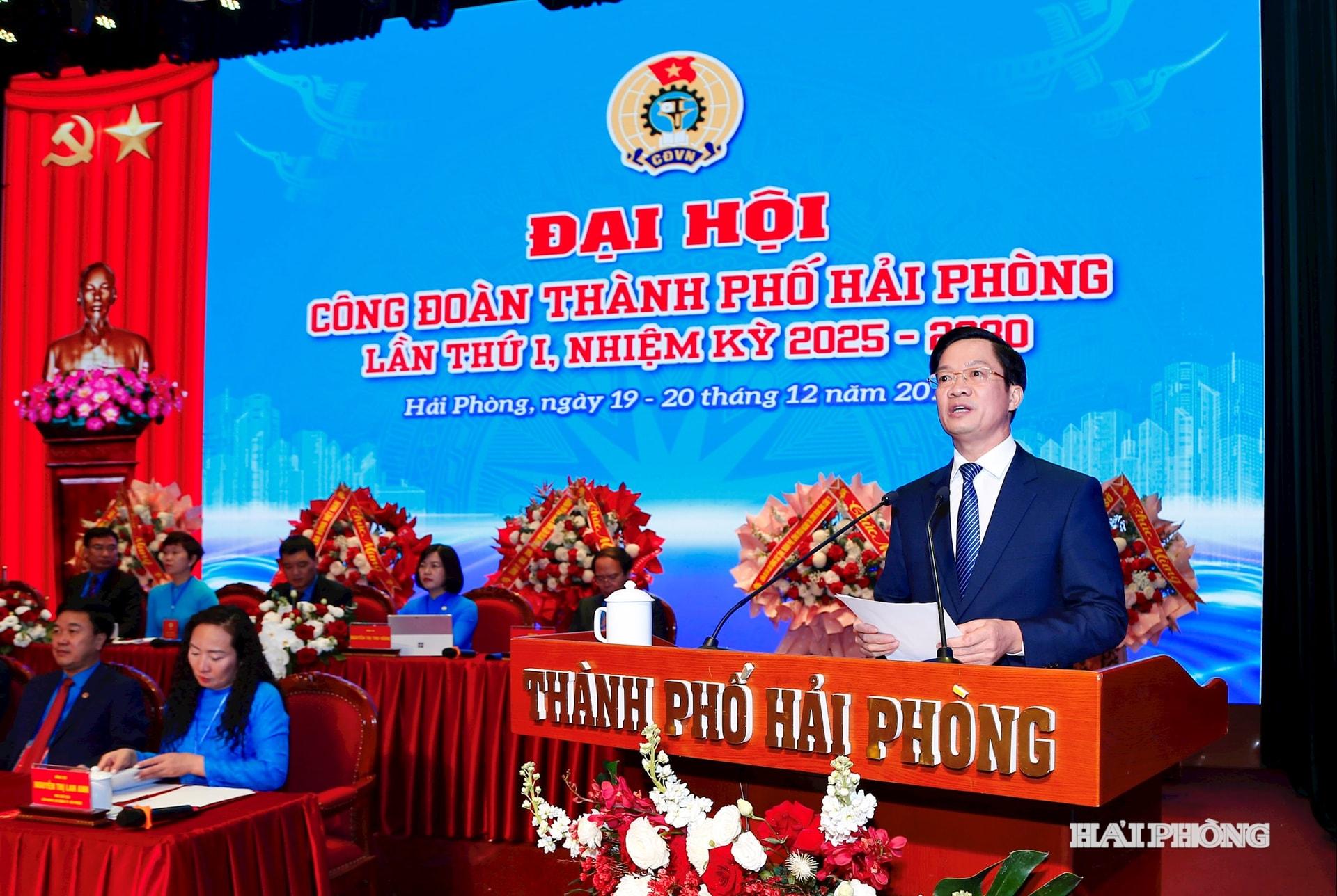 Đồng ch&iacute; Phạm Văn Lập, Ph&oacute; b&iacute; thư Th&agrave;nh ủy, Chủ tịch Mặt trận Tổ quốc Việt Nam th&agrave;nh phố ph&aacute;t biểu chỉ đạo tại Đại hội.