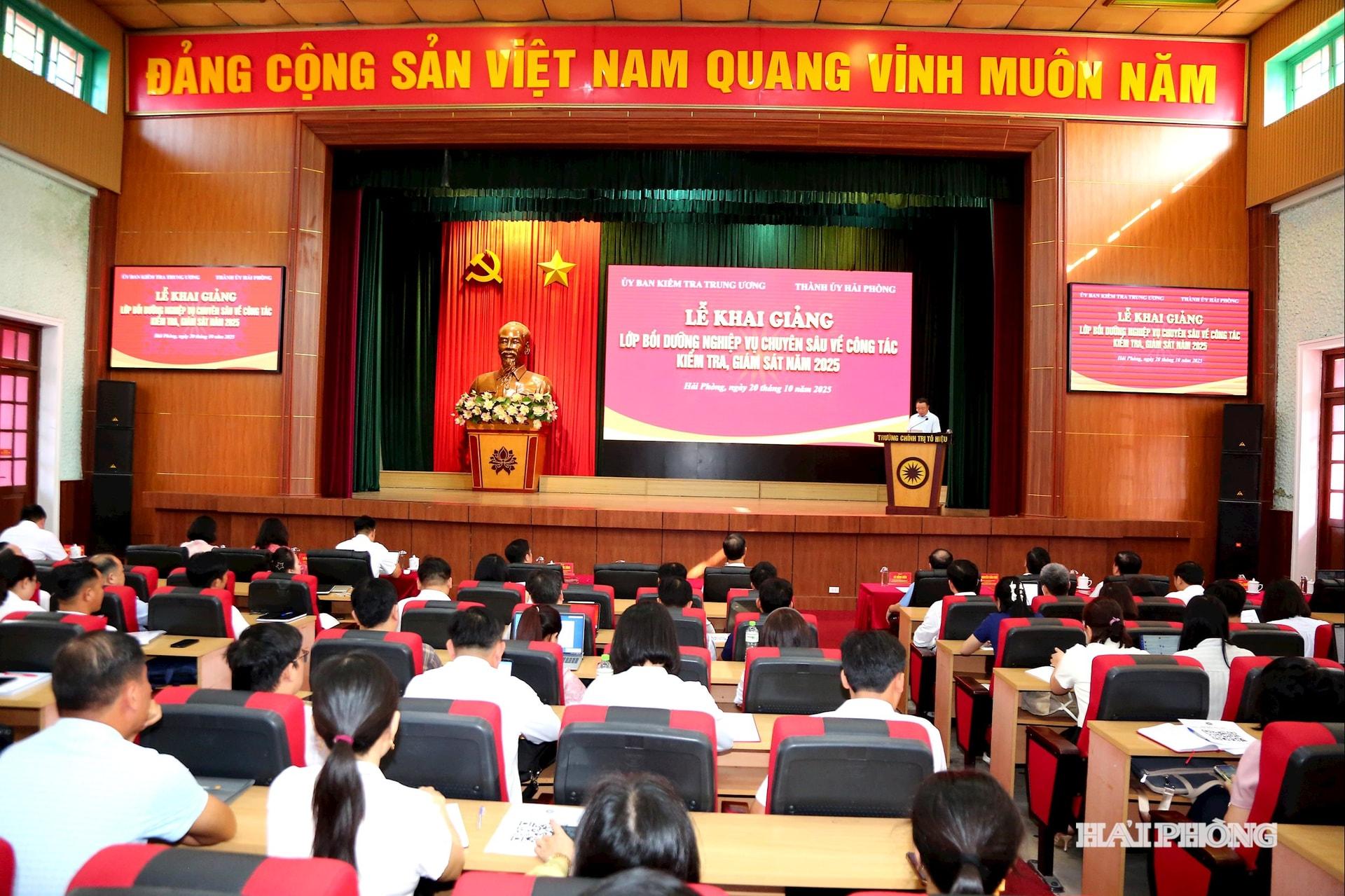 Lễ khai giảng Lớp bồi dưỡng nghiệp vụ chuyên sâu về công tác Kiểm tra giám sát năm 2025.