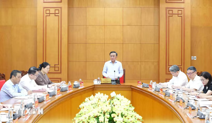 Thường trực Ban Bí thư Trần Cẩm Tú phát biểu chỉ đạo cuộc họp. (Ảnh: Phương Hoa/TTXVN)