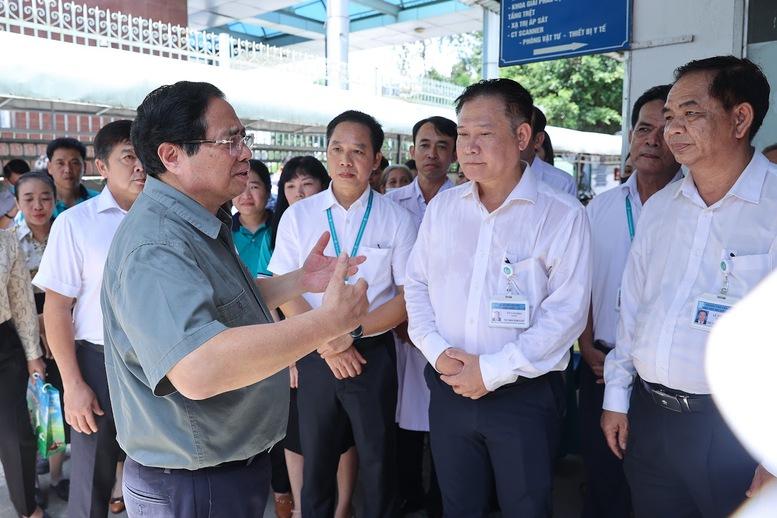 Thủ tướng: Chậm nhất cuối năm 2026 phải xong dự án Bệnh viện Ung bướu Cần Thơ- Ảnh 4. Thủ tướng: Chậm nhất cuối năm 2026 phải xong dự án Bệnh viện Ung bướu Cần Thơ- Ảnh 4.