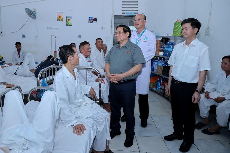 Thủ tướng: Chậm nhất cuối năm 2026 phải xong dự án Bệnh viện Ung bướu Cần Thơ- Ảnh 2. Thủ tướng: Chậm nhất cuối năm 2026 phải xong dự án Bệnh viện Ung bướu Cần Thơ- Ảnh 2.