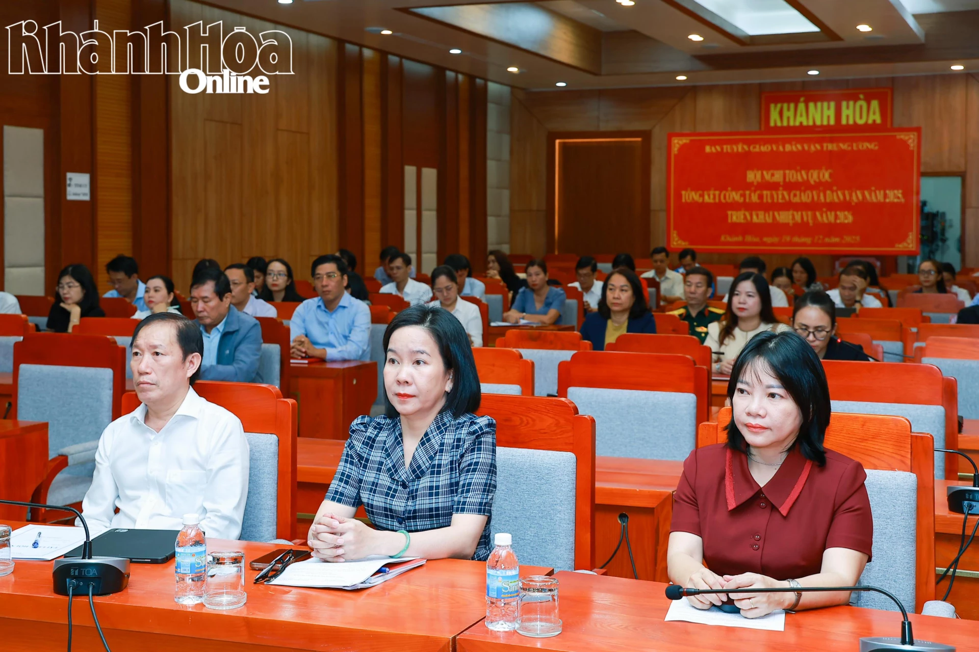 L&atilde;nh đạo B&aacute;o v&agrave; Ph&aacute;t thanh, Truyền h&igrave;nh Kh&aacute;nh H&ograve;a tham dự Hội nghị từ điểm cầu Tỉnh ủy Kh&aacute;nh H&ograve;a.