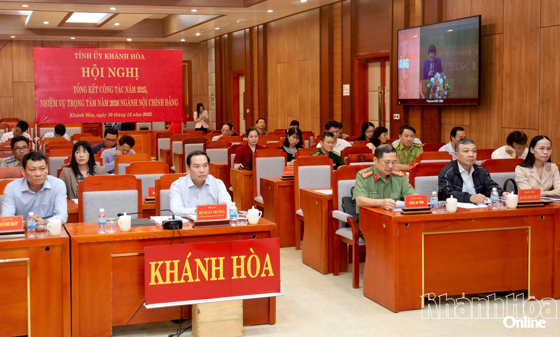 Quang cảnh hội nghị tại điểm cầu Kh&aacute;nh H&ograve;a. 