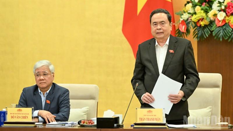 Chủ tịch Quốc hội Trần Thanh Mẫn phát biểu kết luận cuộc họp. (Ảnh: DUY LINH)