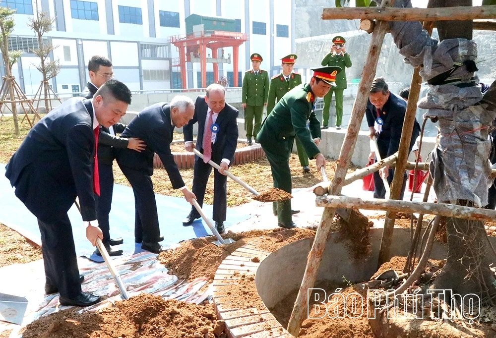 Kh&aacute;nh th&agrave;nh Nh&agrave; m&aacute;y Thủy điện H&ograve;a B&igrave;nh mở rộng - C&ocirc;ng tr&igrave;nh trọng điểm ch&agrave;o mừng Đại hội XIV của Đảng