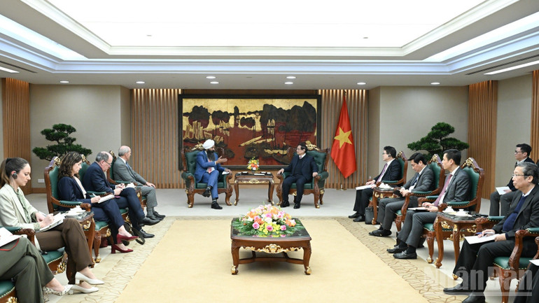 Quang cảnh buổi tiếp. (Ảnh: TRẦN HẢI)