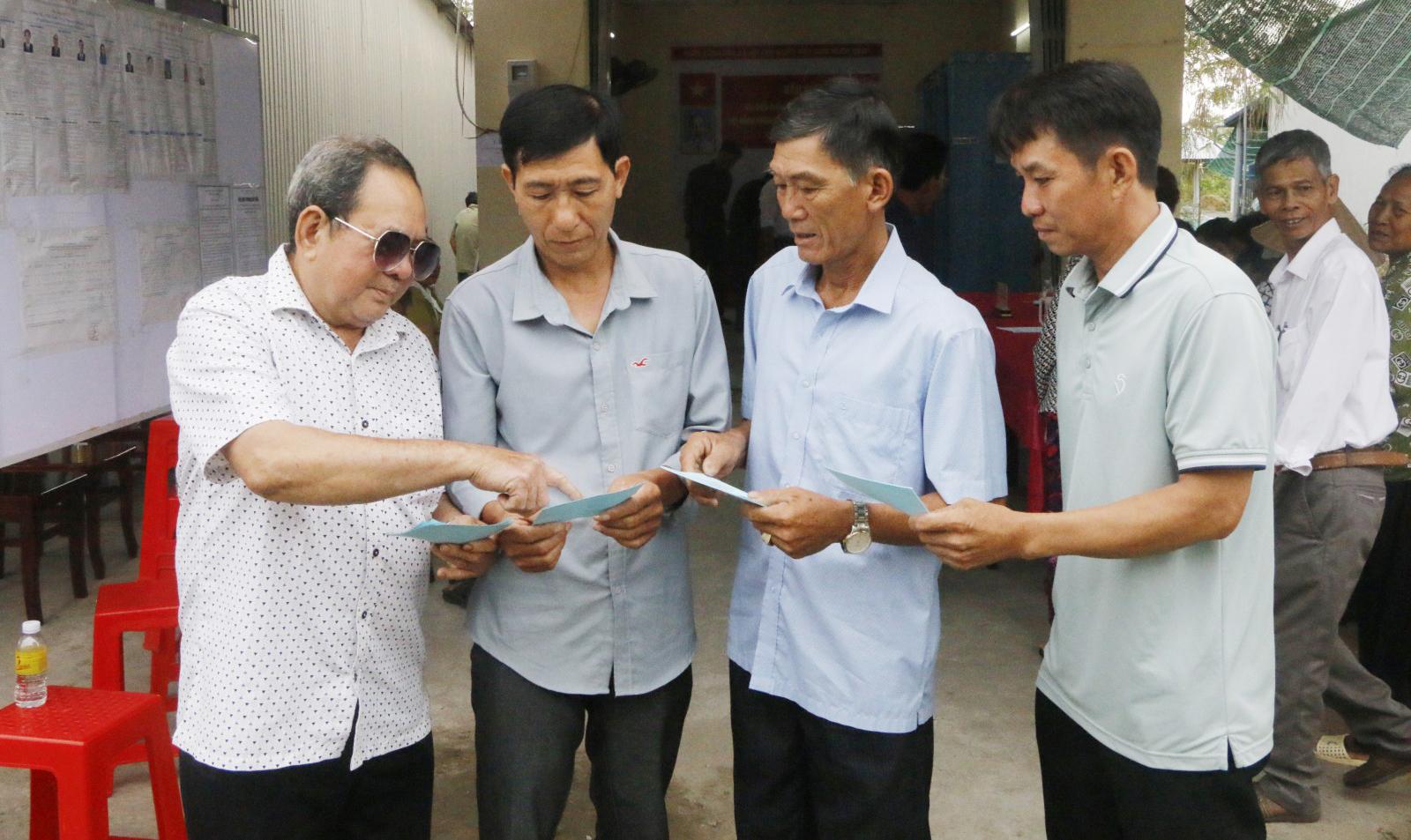 Xã Đông Hòa rộn ràng ngày bầu cử