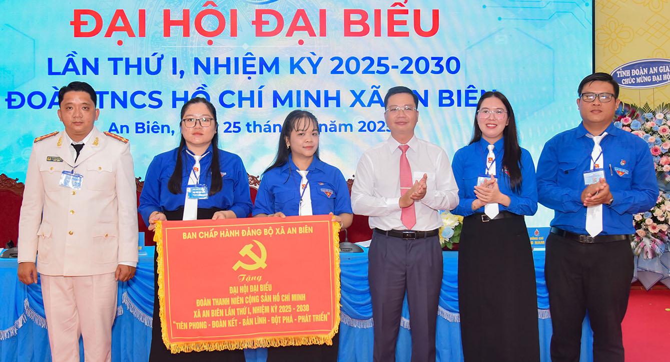 Xây dựng thanh niên An Biên “Tâm trong - chí sáng - hoài bão lớn”