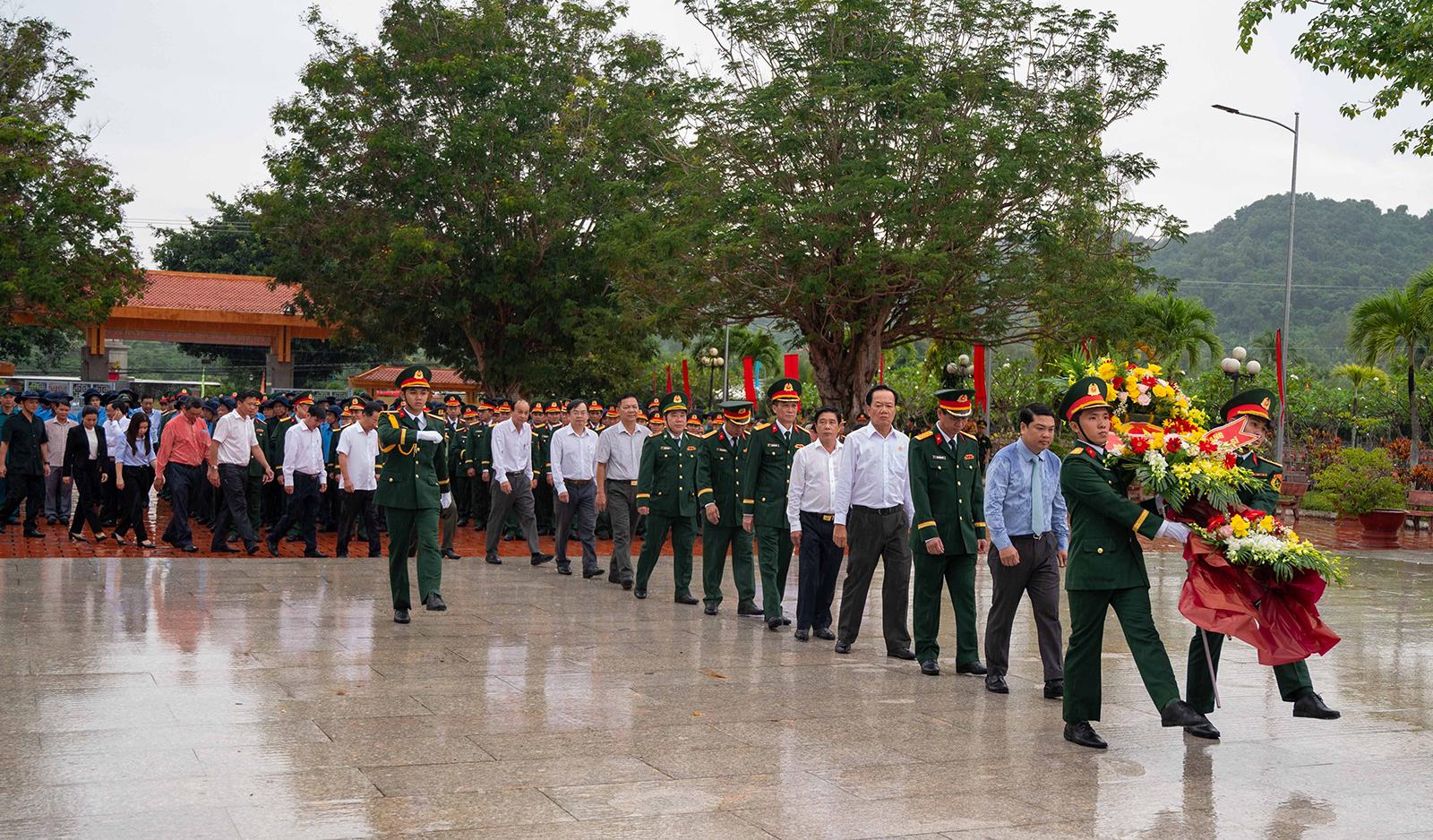 Quân khu 9 xuất quân làm nhiệm vụ tìm kiếm, quy tập hài cốt liệt sĩ tại Campuchia mùa khô 2025 - 2026
