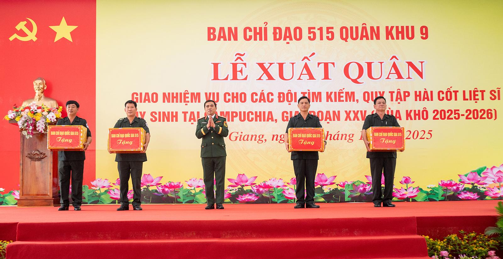 Quân khu 9 xuất quân làm nhiệm vụ tìm kiếm, quy tập hài cốt liệt sĩ tại Campuchia mùa khô 2025 - 2026