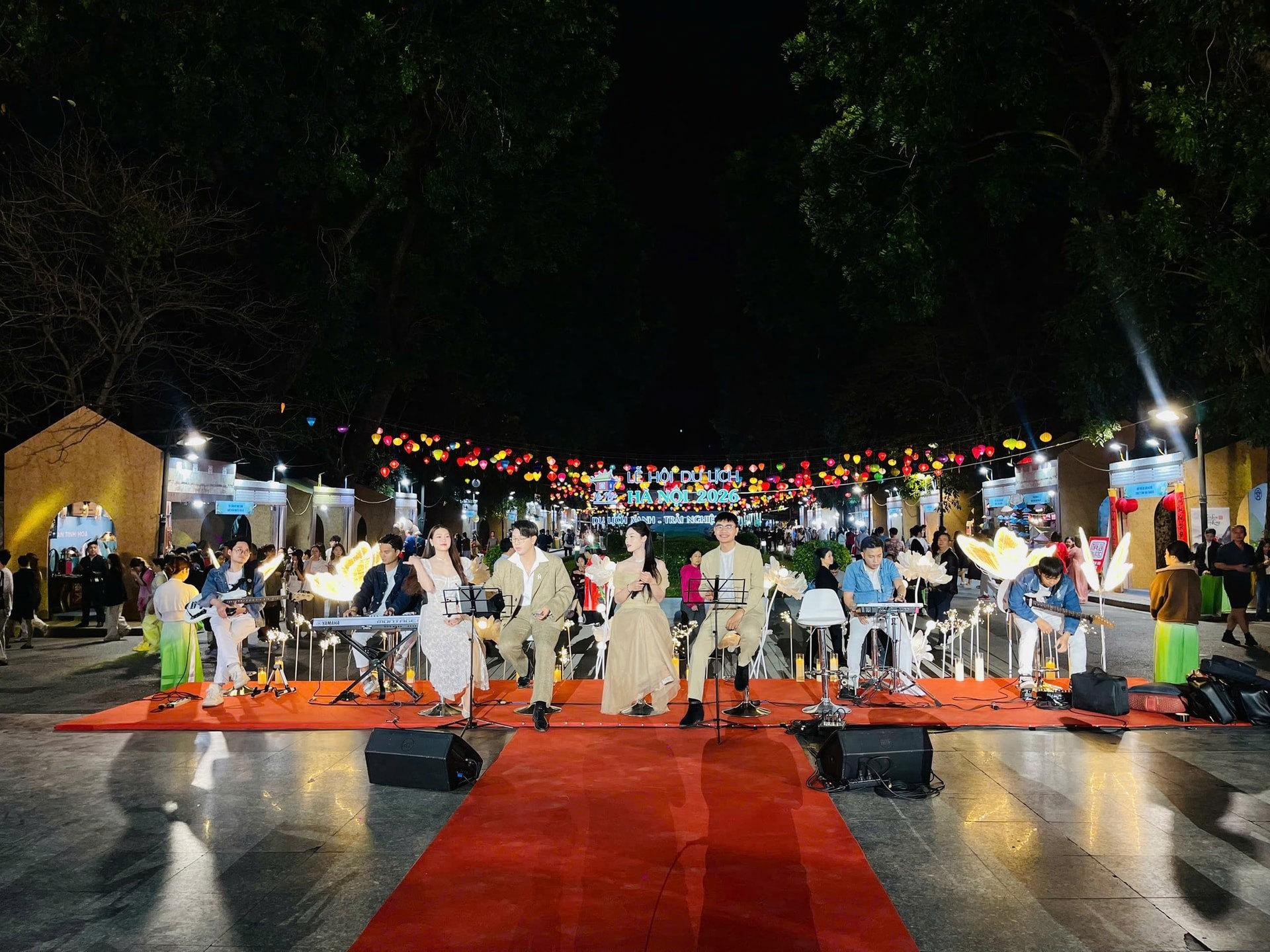 Lễ hội Du lịch Hà Nội 2026 thu hút gần 80.000 lượt người dân và du khách tham quan - Ảnh 2.