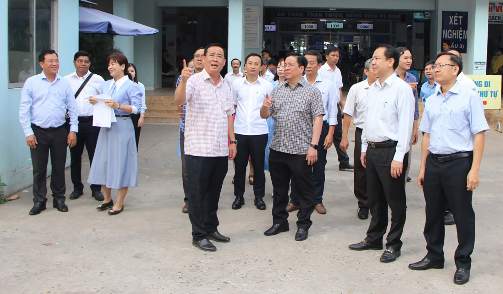 Chủ tịch UBND tỉnh An Giang khảo sát Bệnh viện Sản - Nhi An Giang, Trung tâm y tế Tịnh Biên