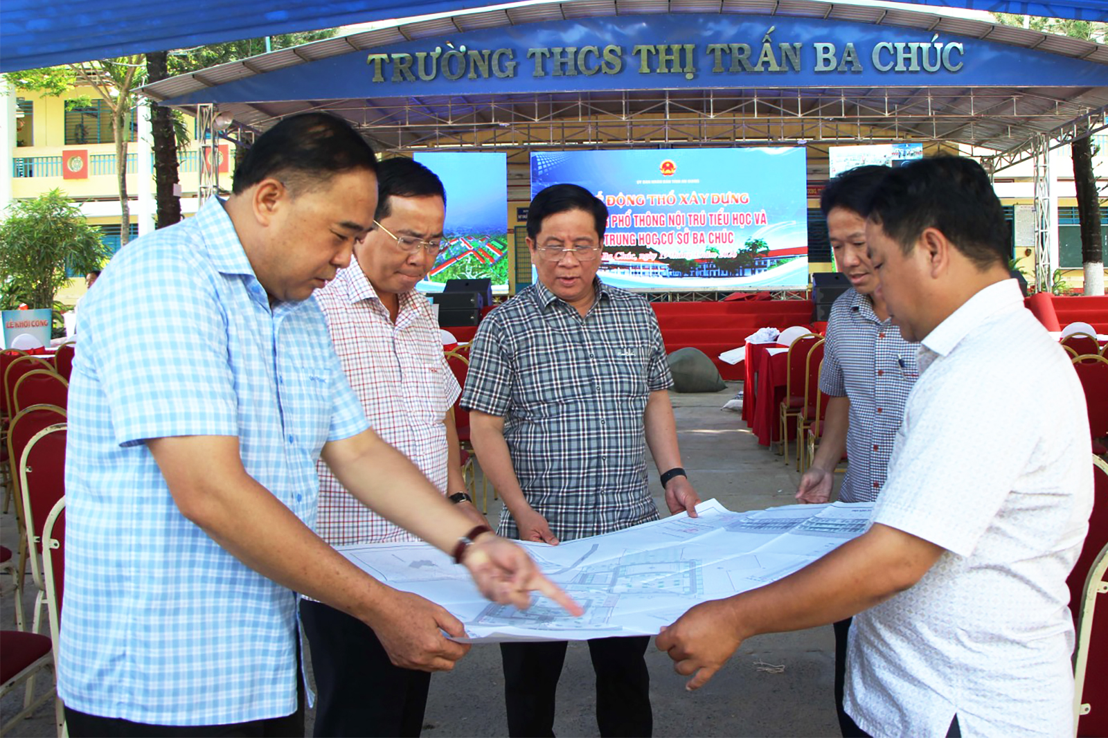 Chủ tịch UBND tỉnh An Giang kiểm tra công tác chuẩn bị lễ động thổ xây dựng trường học biên giới tại xã Ba Chúc