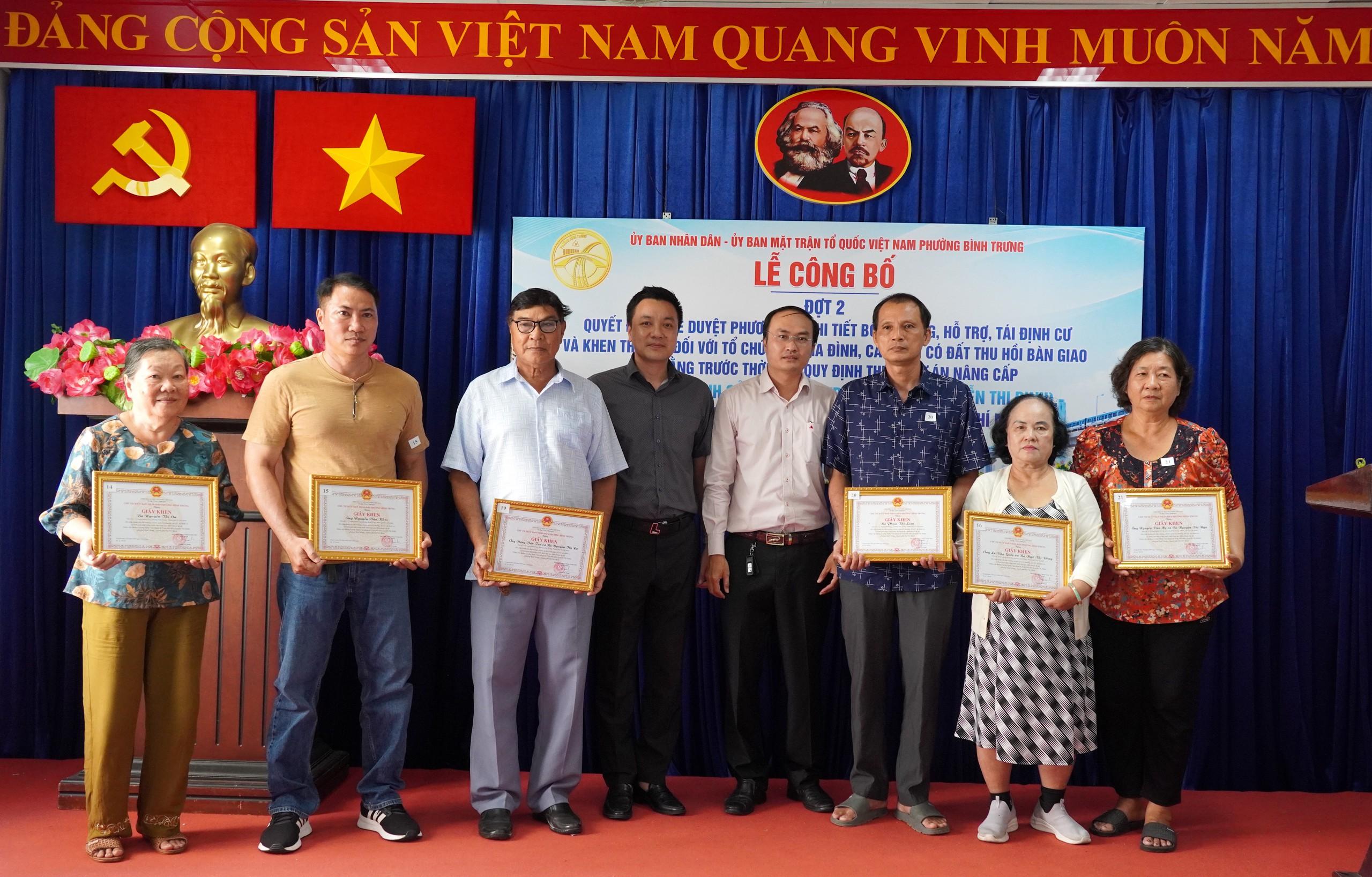 TP.HCM: Người dân tháo dỡ nhà, bàn giao mặt bằng mở rộng đường Lương Định Của- Ảnh 8.