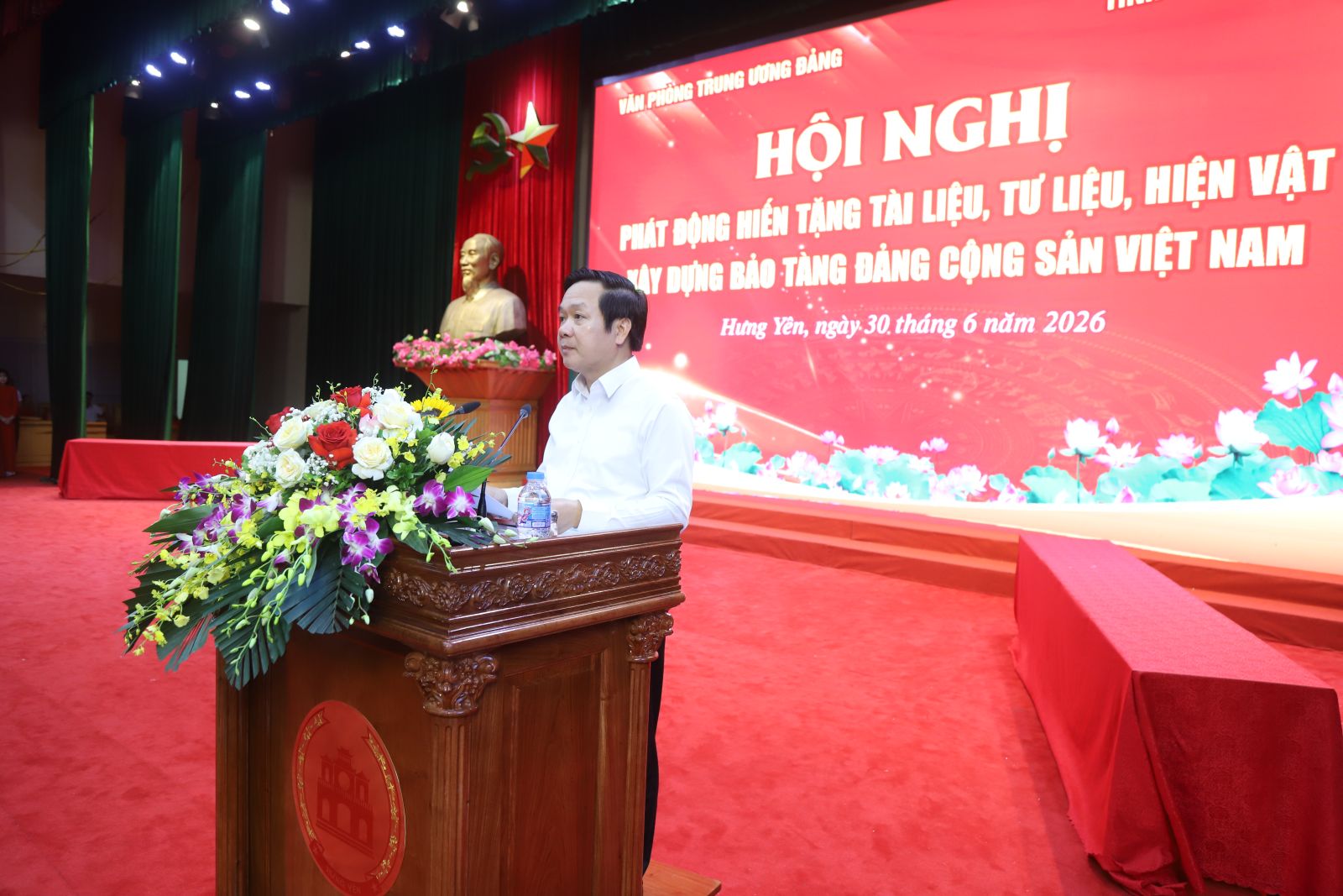 Hưng Yên bàn giao tài liệu, tư liệu, hiện vật xây dựng Bảo tàng Đảng Cộng sản Việt Nam