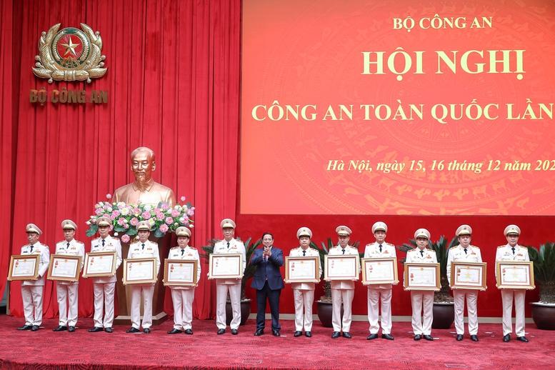 Thủ tướng Phạm Minh Chính dự Hội nghị Công an toàn quốc lần thứ 81- Ảnh 7. Thủ tướng Phạm Minh Chính dự Hội nghị Công an toàn quốc lần thứ 81- Ảnh 7.