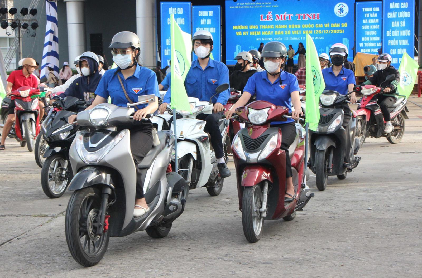 An Giang mít tinh hưởng ứng Tháng hành động quốc gia về dân số và Ngày Dân số Việt Nam 26/12