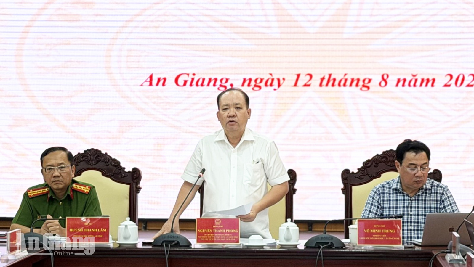 An Giang đẩy nhanh chiến dịch chuyển đổi số, lấy kết quả làm căn cứ đánh giá cán bộ