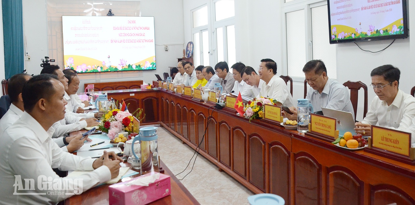 An Giang, Champasak mở rộng hợp tác giáo dục, tăng ứng dụng công nghệ số