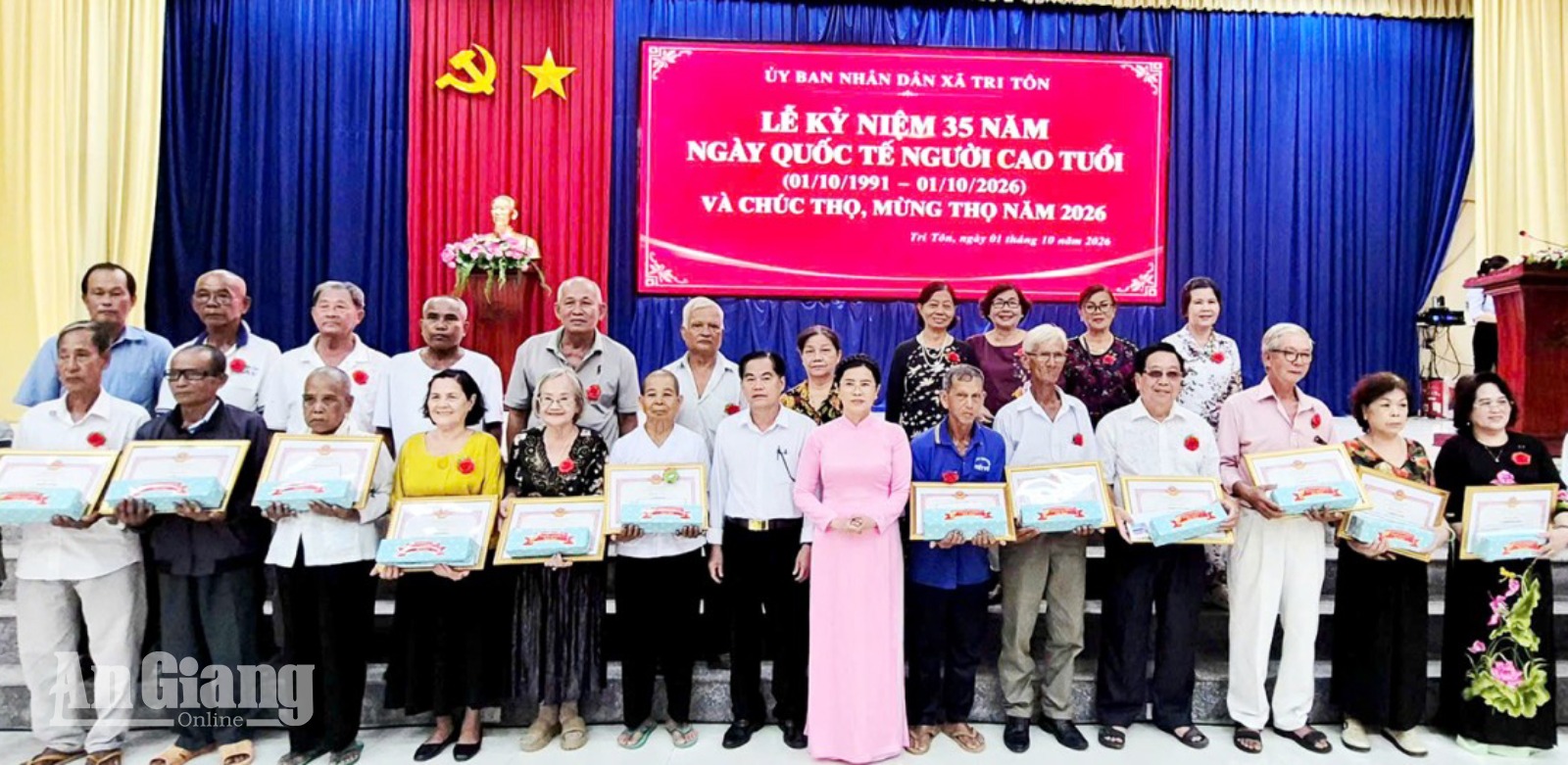 Tri Tôn chúc thọ, mừng thọ 505 người cao tuổi