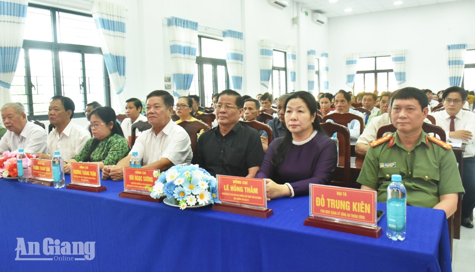 Hòa Hưng tiếp nhận hơn 4 tỷ đồng chăm lo gia đình chính sách, người dân khó khăn