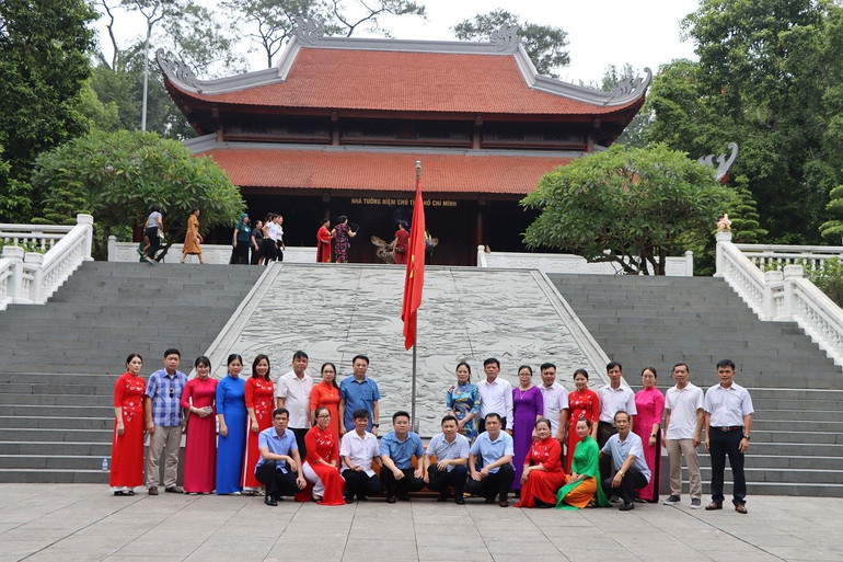 Chi bộ cơ quan Thành ủy Bắc Kạn tổ chức chương trình về nguồn sinh hoạt chuyên đề tại Khu di tích lịch sử K9 (Đá Chông, huyện Ba Vì, thành phố Hà Nội). img-1104.jpg