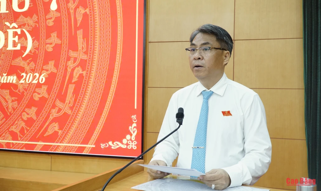 Đồng chí Phan Thăng An, Ủy viên Trung ương Đảng, Bí thư Tỉnh ủy, Chủ tịch HĐND tỉnh phát biểu bế mạc kỳ họp.