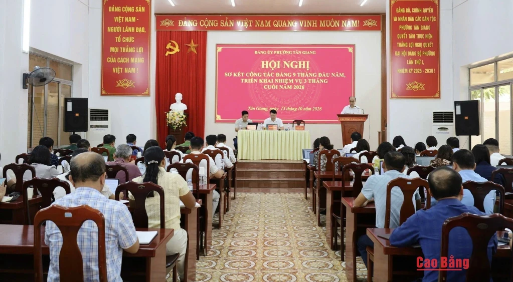 Các đại biểu dự hội nghị.