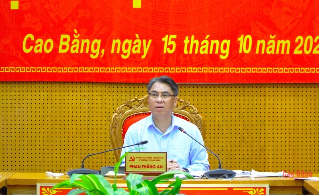 Bí thư Tỉnh ủy, Chủ tịch HĐND tỉnh Phan Thăng An phát biểu kết luận.