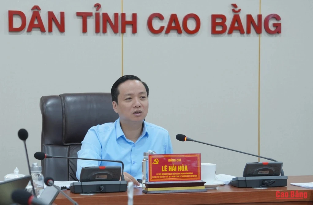 Chủ tịch UBND tỉnh Lê Hải Hòa phát biểu chỉ đạo tại hội nghị.
