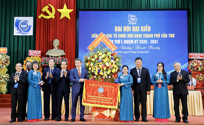 Chuyển từ giao lưu hữu nghị đơn thuần sang kiến tạo phát triển, chú trọng chất lượng và hiệu quả thực chất