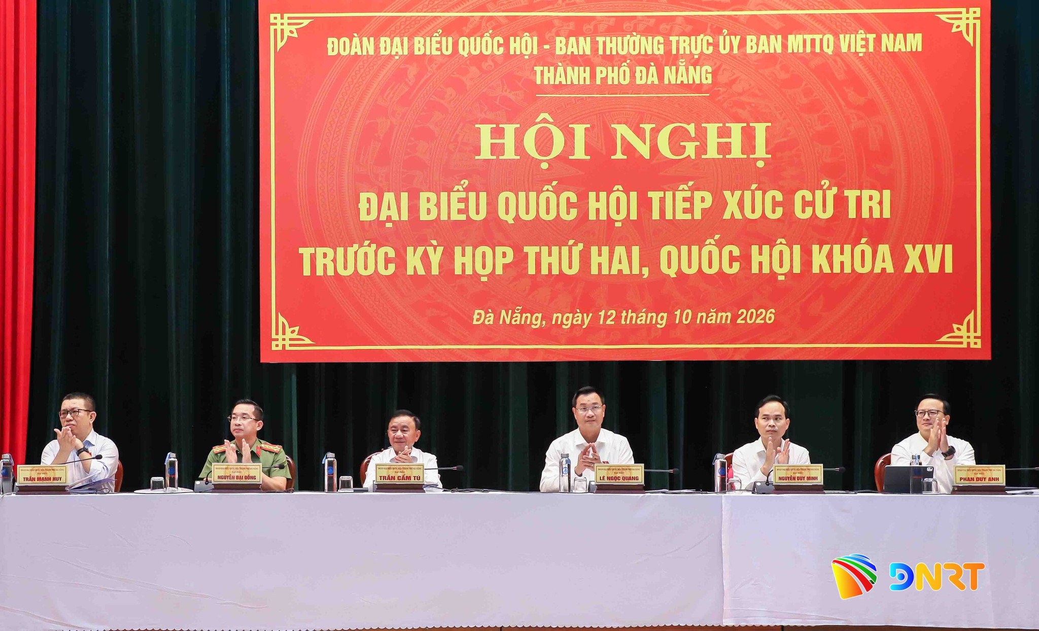 12-10 ANH TU 2