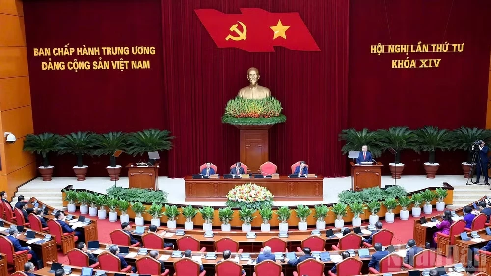 Phiên khai mạc Hội nghị lần thứ tư, Ban Chấp hành Trung ương Đảng khóa XIV. Ảnh: Nhân Dân