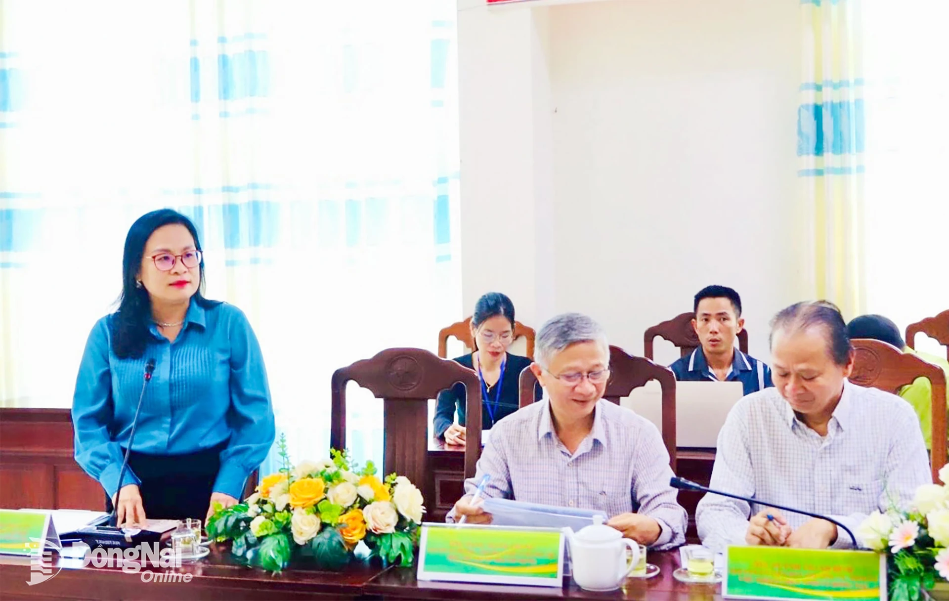 GS.TS Ngô Thị Phương Lan, Ủy viên Ban Thường vụ Đảng ủy Đại học Quốc gia Thành phố Hồ Chí Minh, Hiệu trưởng Trường đại học Khoa học Xã hội và Nhân văn phát biểu tại buổi làm việc. Ảnh: B.Nguyên