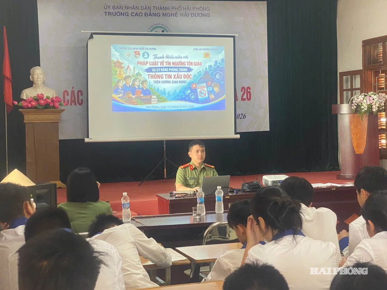 Cao dang nghe HD 1